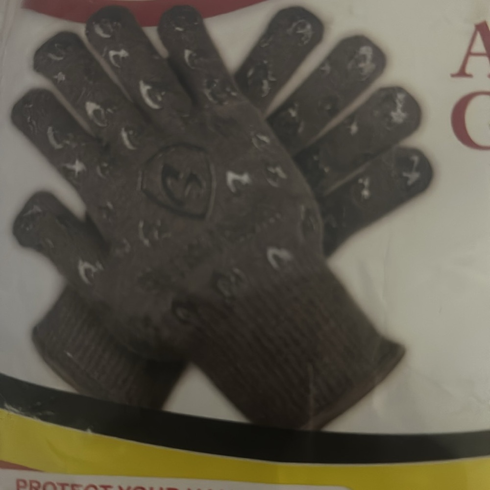 NIB One Size Grill Armor Gloves OS